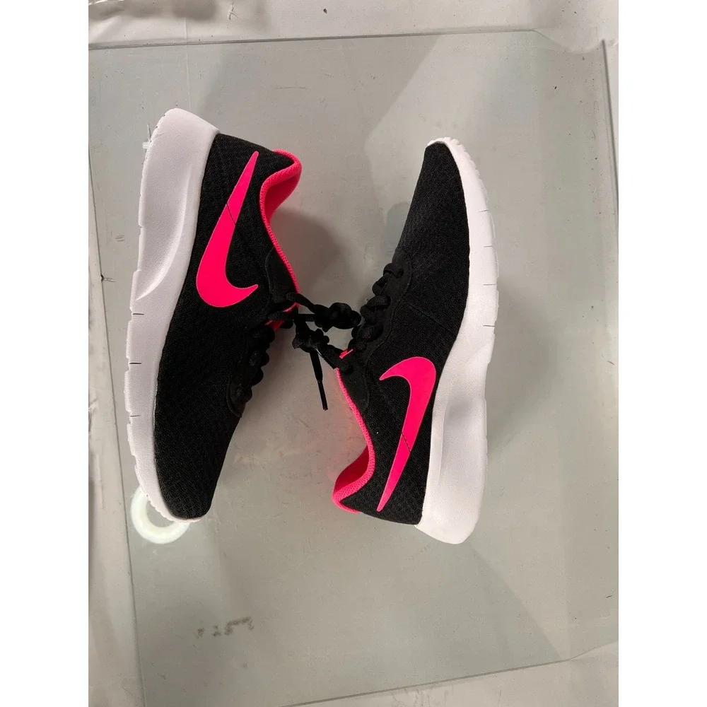Nike Tanjun‎ GS Black Hyper Pink White Kids Size 6.5 Running Shoes 818384 061